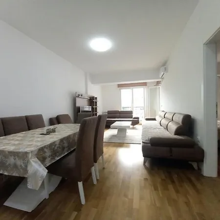 Daire Luxury In Üsküp